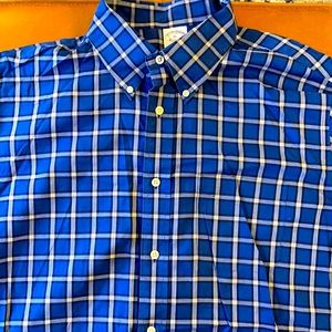 Long sleeve men’s button down
